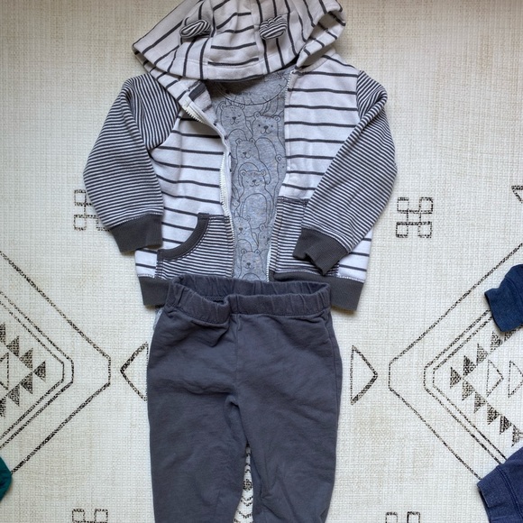 Boys carters winter bundle - Picture 6 of 7